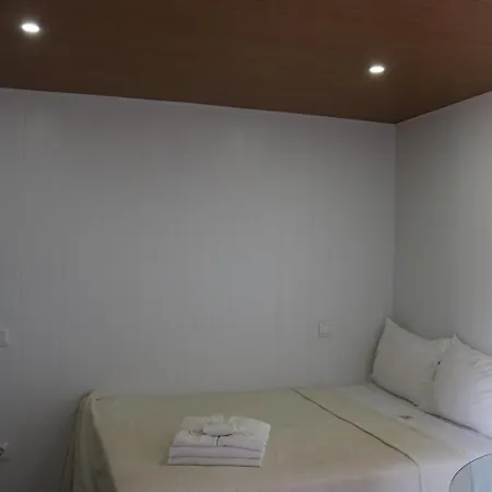 Quinta Do Rocha مزرعة للإقامة